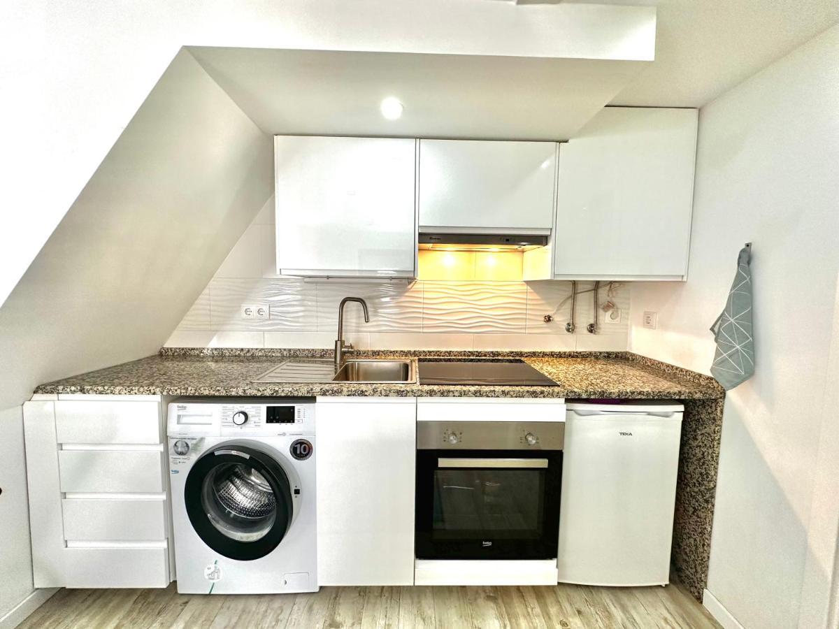 Appartamento Cozy Tiny House Lisbona Esterno foto