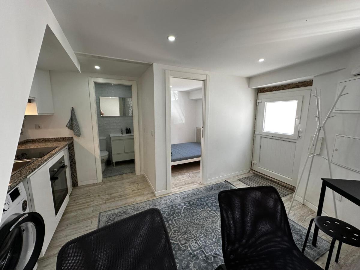 Appartamento Cozy Tiny House Lisbona Esterno foto